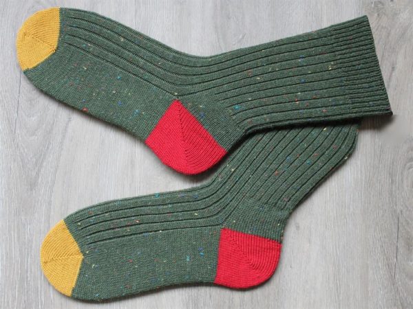 Groene tweed handgemaakte sokken maat 43-44
