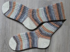 Mooie rustig gekleurde sokken
