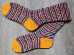 Helder gekleurde sokken maat 37-38
