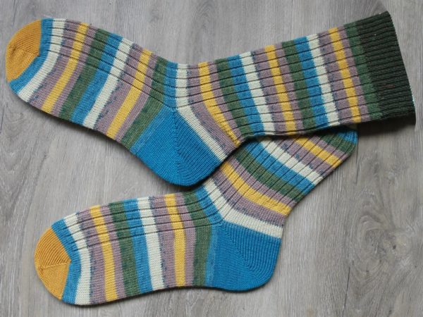 Vrolijk gestreepte sokken maat 47-48