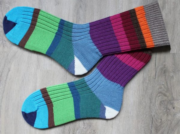 Wikuna sokken met strepen maat 41-42