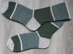 Klassieke sokken in landelijke kleuren maat 50-51