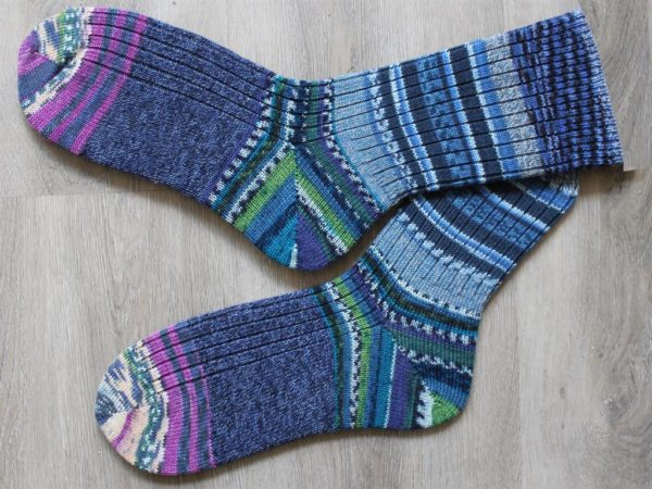 Blauw, groen en paarse wollen sokken maat 49-50
