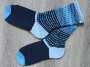 Gebreide sokken in veel tinten blauw maat 42-43