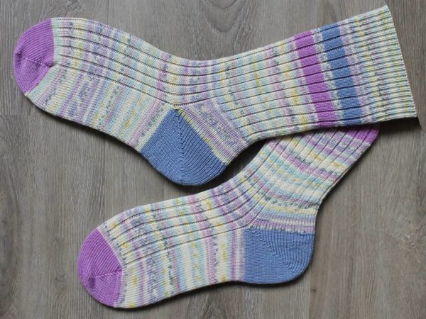 Warme sokken in pastel tinten maat 39-40