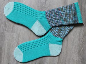 Aquamarijn kleurige sokken maat 41-42
