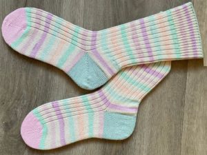 Zachte wollen sokken in zachte kleuren maat 36-37